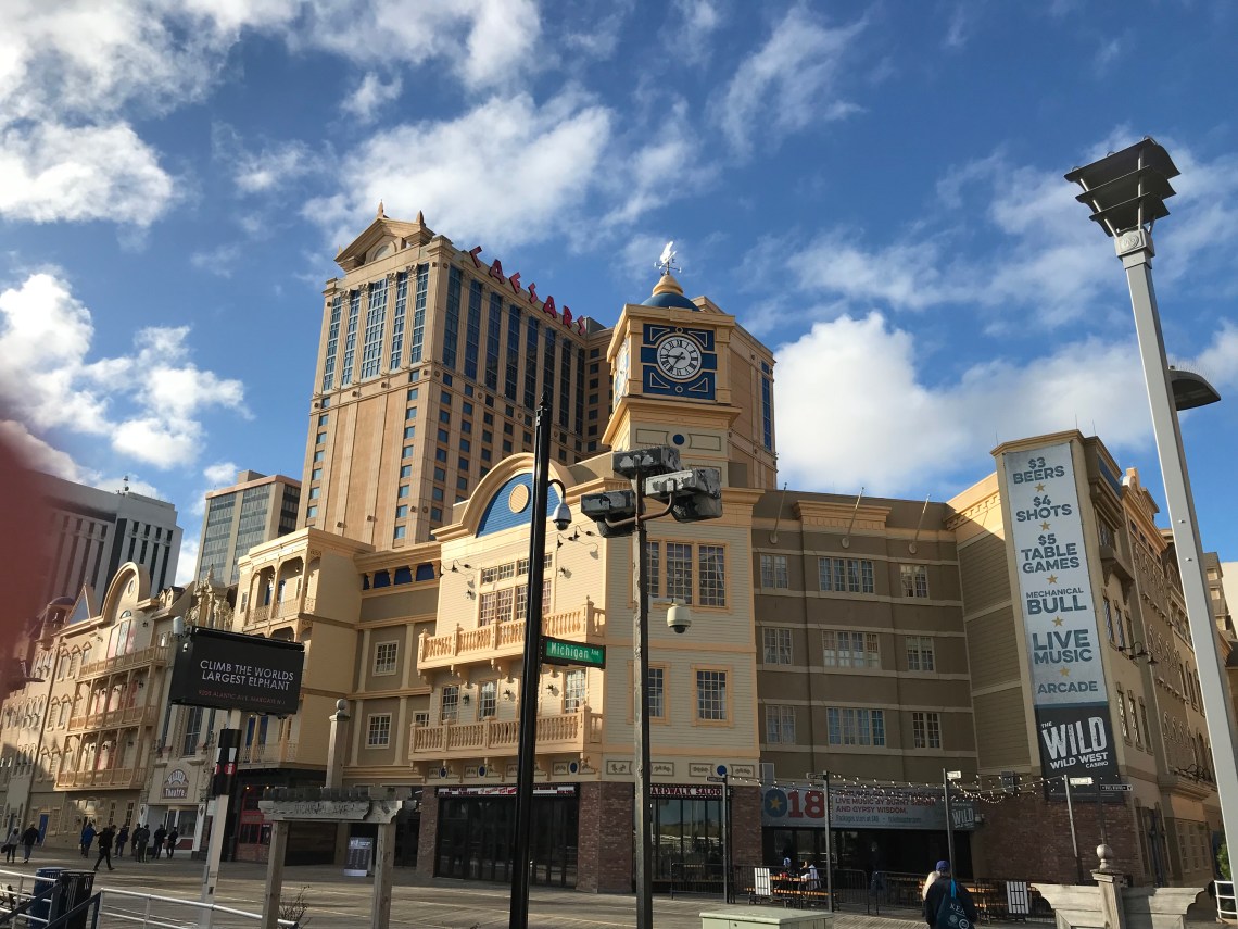 1B034C4E-3F38-413C-B5D3-C072CADE0308