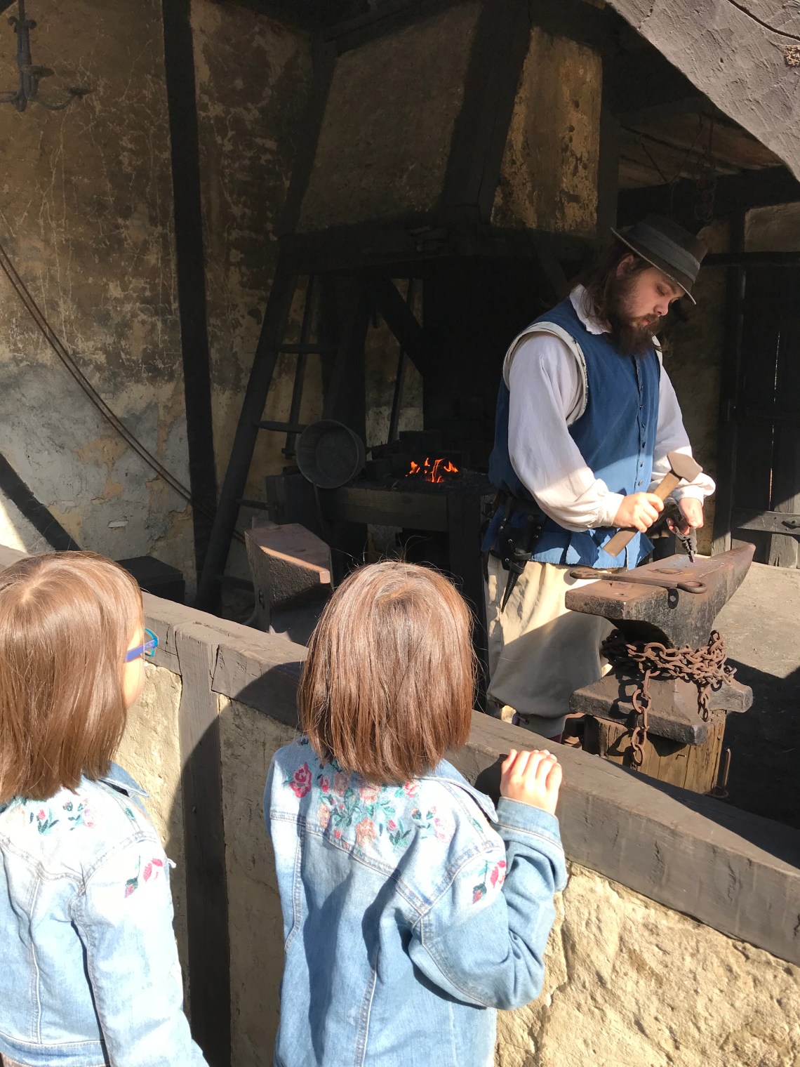 C1BF7F94-2DCA-4790-8AA7-34C29CDDCB20